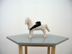 Gudny Gudmundsdottir Pferd beflügelt